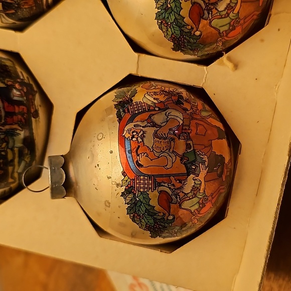Vintage Shiny Brite Christmas glass ornaments - Picture 2 of 13